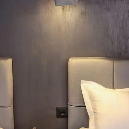 B.g Luxury Korce