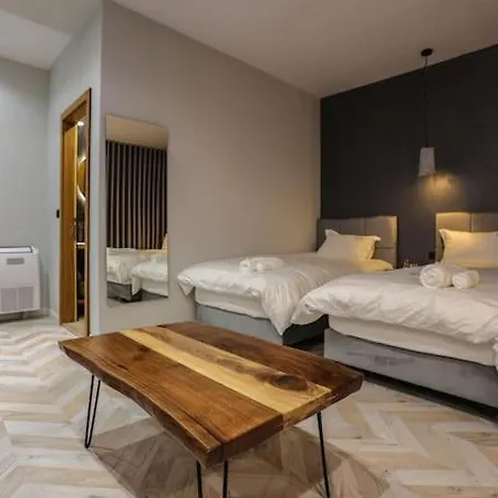 B.g Luxury Apartment *