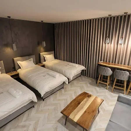 B.g Luxury Apartment Korce